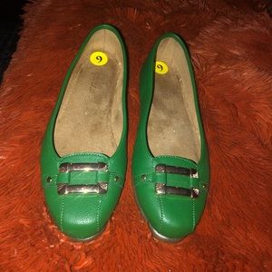 Aerosoles green flats